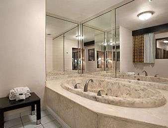 Guest room bath