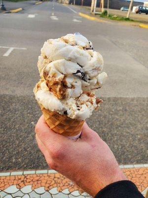 Double scoop waffle cone!