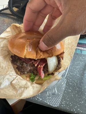 An Incredible Burger!!