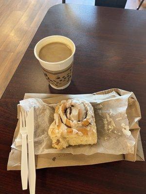 cinnamon roll, Americano