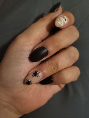 Spooky nails by Han