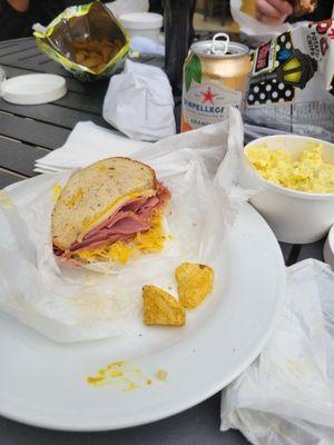 Rueben with potato salad. Very good