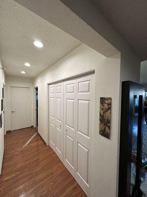 Closet doors installation