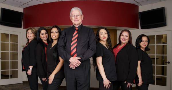 General & Cosmetic Dentistry Team (L-R) Anna, Erika, Ruby, Dr. Jones, Yuni, Jaymi, Patty