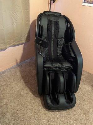 Kahuna Massage Chair  Model: EM ARETE (All black)