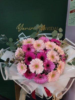 BOUQUET OF GERBERBERAS IN PINK