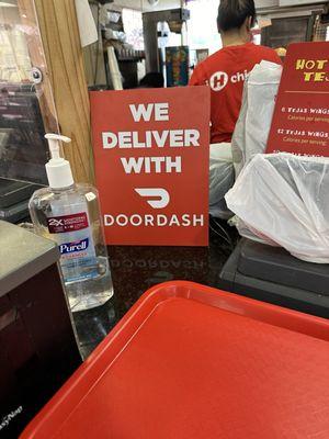 They deliver with door dash