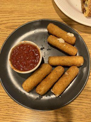 Mozzarella sticks