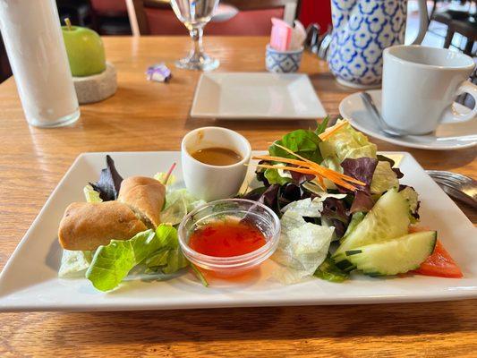 Side Salad with Peanut Sauce and Spring Roll