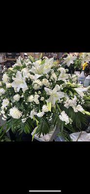 white casket spray