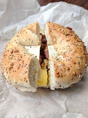 Baconeggandcheeseonaneverythingbagel