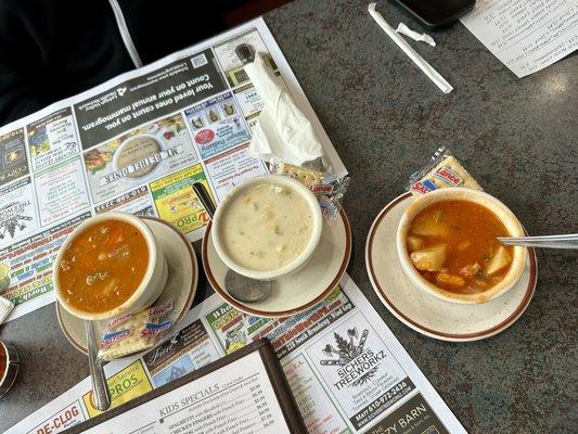 Ham and bean, corn chowder and manhattan clam chowder. SO good!