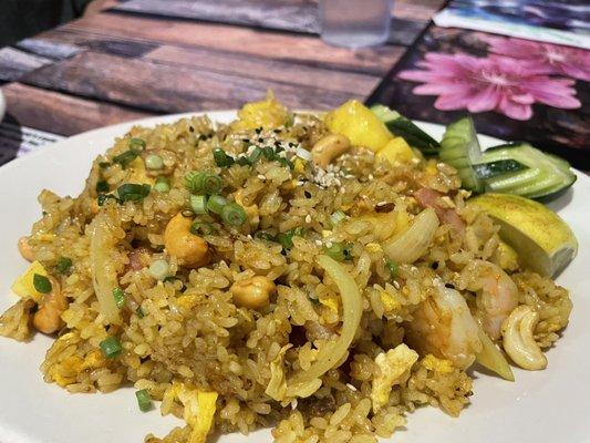 Pineapple fried rice-meh