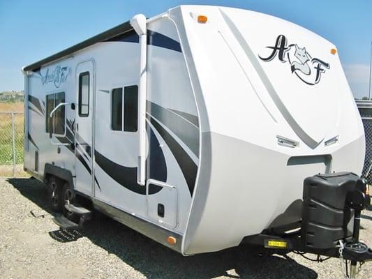 2016 Arctic Fox 22G