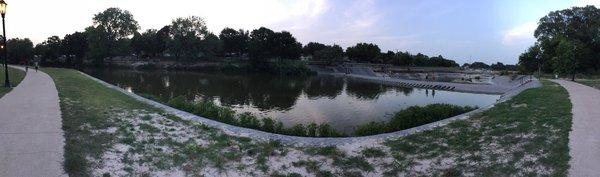 The dam is to the right and Big Rocks Park beyond the dam - the left will lead to Paluxy Heritage Park