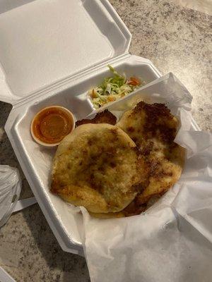 Pupusas plate