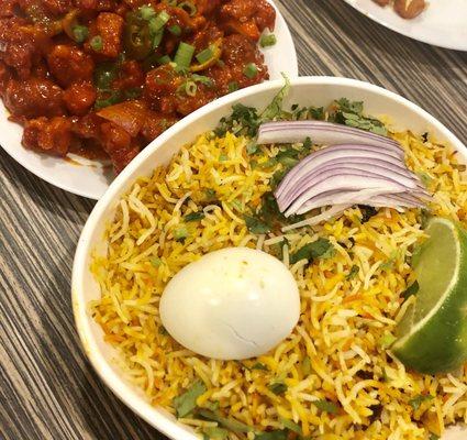 Chili chicken appetizer (spicy!) and Hyderabadi Dum biriyani (ok, could be bit better with more goat pieces)