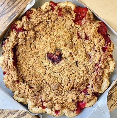 Strawberry Rhubarb Crumb