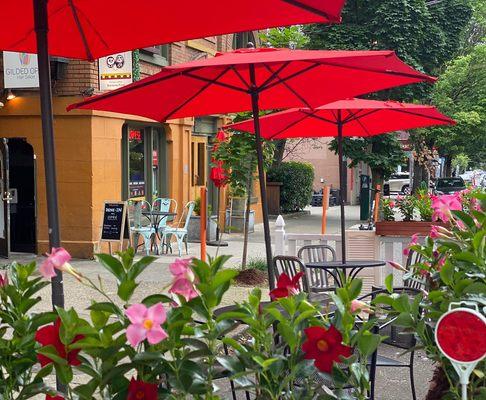 Outdoor seating at NW 21st.
 
 
 #vegan #noproof #winebar #cocktails #burmese #healthy #nwportland #powell #popularrestaur