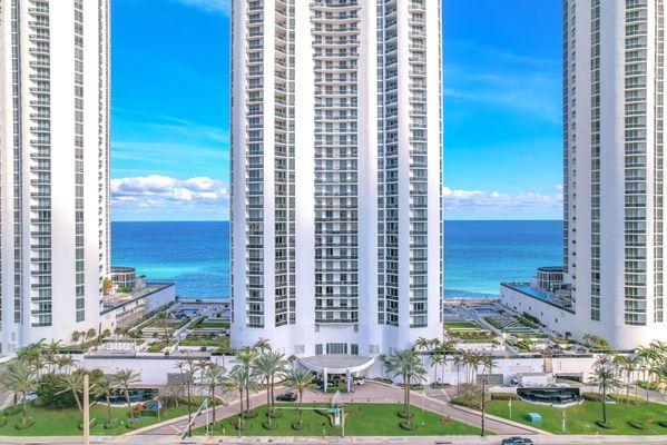 NEW - LUXURY RENTAL IN SUNNY ISLES BEACH, FL. YOUR SECOND HOME FROM PLANTATION, FL