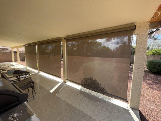 Manual patio shades