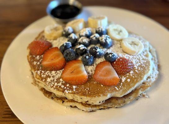 Buttermilk pancakes with fruit (BRUNCH MENU)