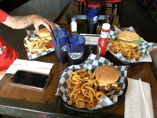 Whimsy jr on the left. Midwest burger in the middle and idk what the one on the right is but it's a whole pound!!!