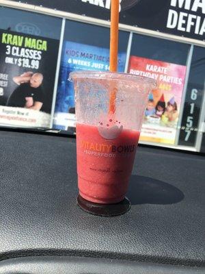 The Dragon: Pitaya, Guava Juice, Strawberries, Mango, Raspberries