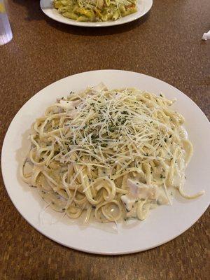 Linguine Alfredo