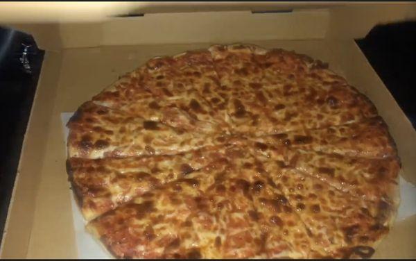 Just a cheese pizza my favorite:)