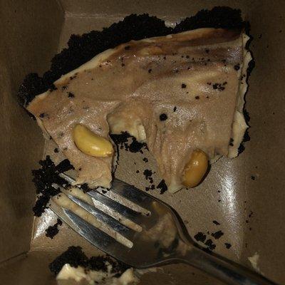 Peanut butter Snickers Pie