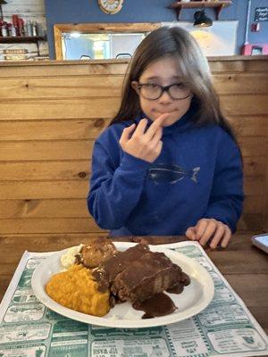 Meatloaf with mashed and butternut