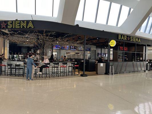 Restaurant in terminal 5