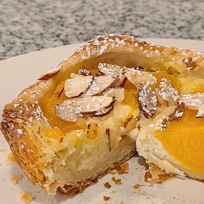 The peach and almond Danish inside.