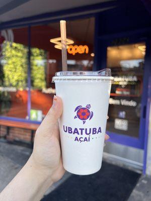 açaí smoothie with added protein!