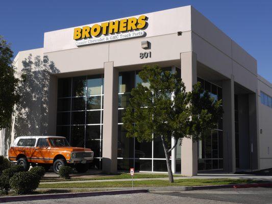 BROTHERS Truck Parts showroom in Corona, CA