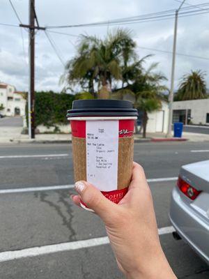 I asked for a sugar feee tea latte and I got a delicious hazelnut Darjeeling!! Yum!!