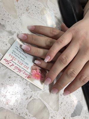 Ombré pink and white dipping powder