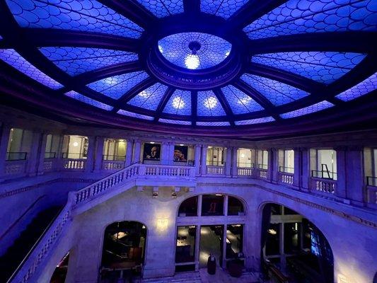 Ceiling outside bar in Renaissance Hotel