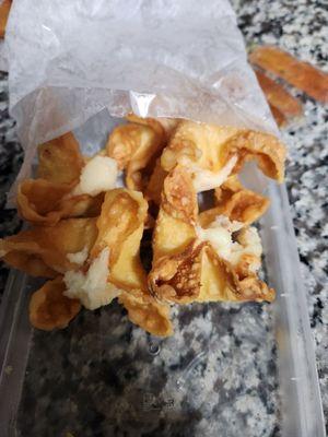 Crab rangoons