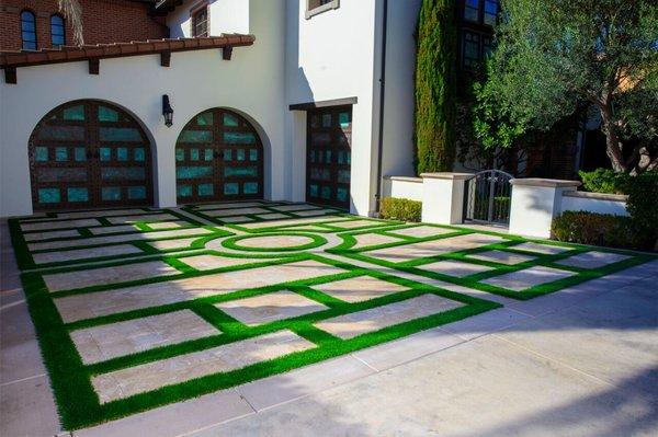 Travertine & Artificial Turf Driveway