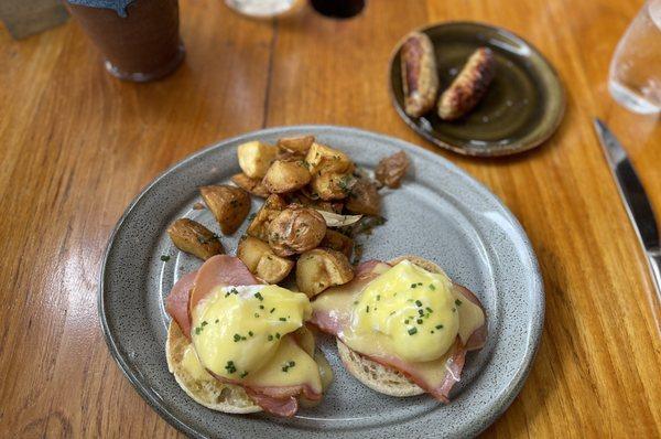 Eggs Benedict