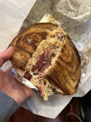 Full Belli Deli