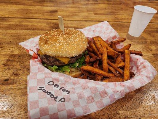 Onion burger served with sweet potatoes