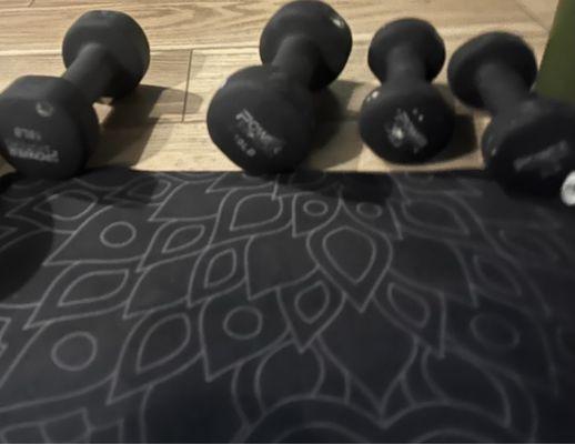 HIIT weights and mat