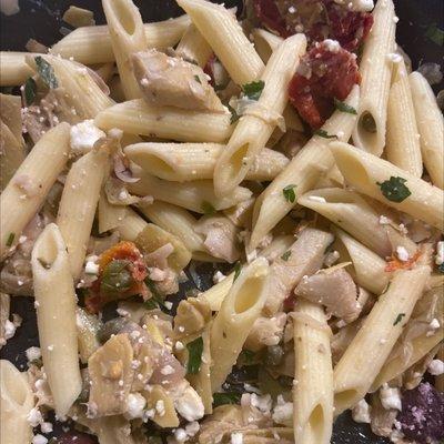 Greek pasta with chicken