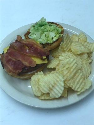 Bacon cheeseburger