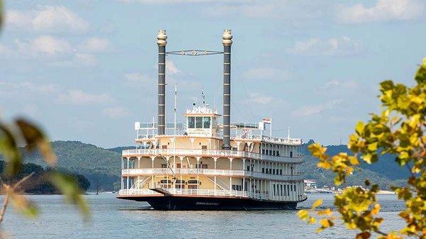 See the Showboat Branson Belle on Table Rock Lake with Pink® Jeep® Tours.