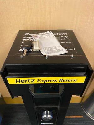 Hertz Car Rental - Oakland Marriott HLE