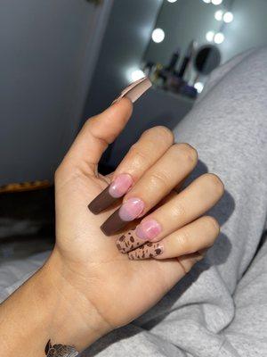 nails